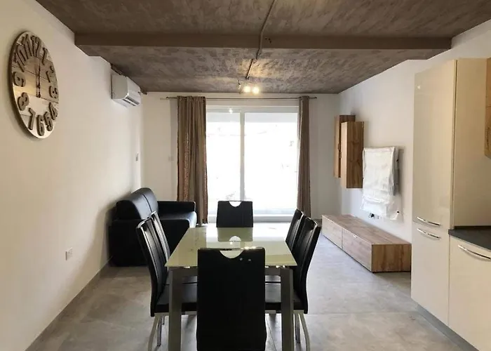 דירה Seafront Place Spinola Stjulians