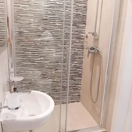 Seafront Place Spinola Stjulians * Saint Julian's